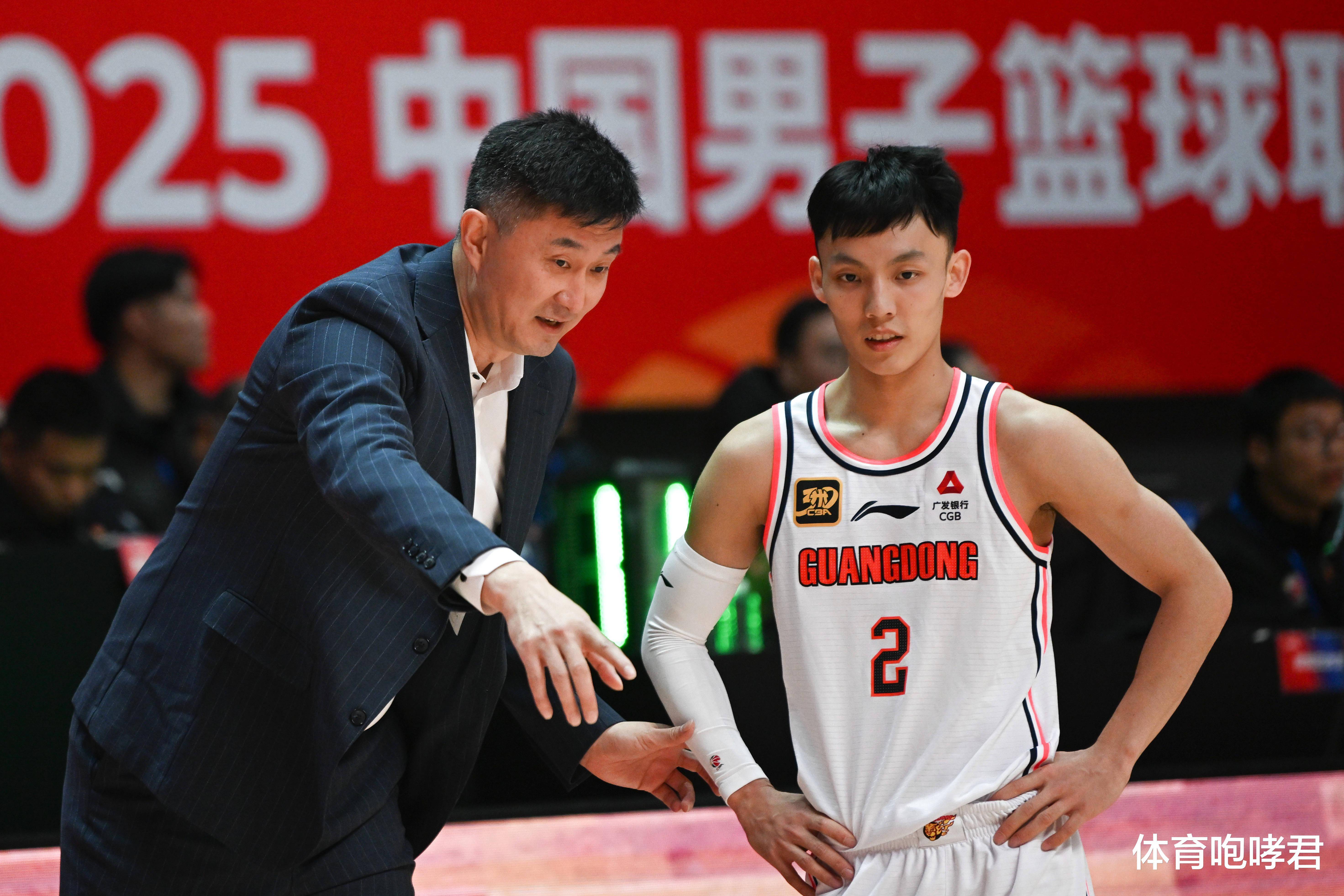 开云体育-转折点深圳男篮内部沟通,CBA季后赛冲刺阶段攻防权衡,信心回归,高层口径保持一致的简单介绍